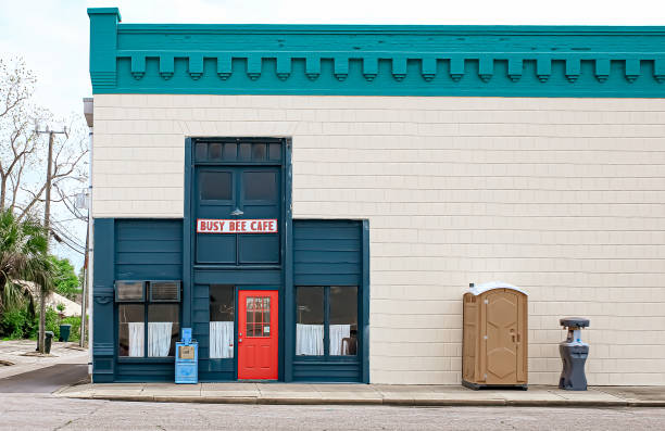 Porta potty rental for outdoor events in Alton, IL